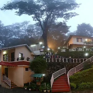 The New Whispering Meadows 3*, Munnar India